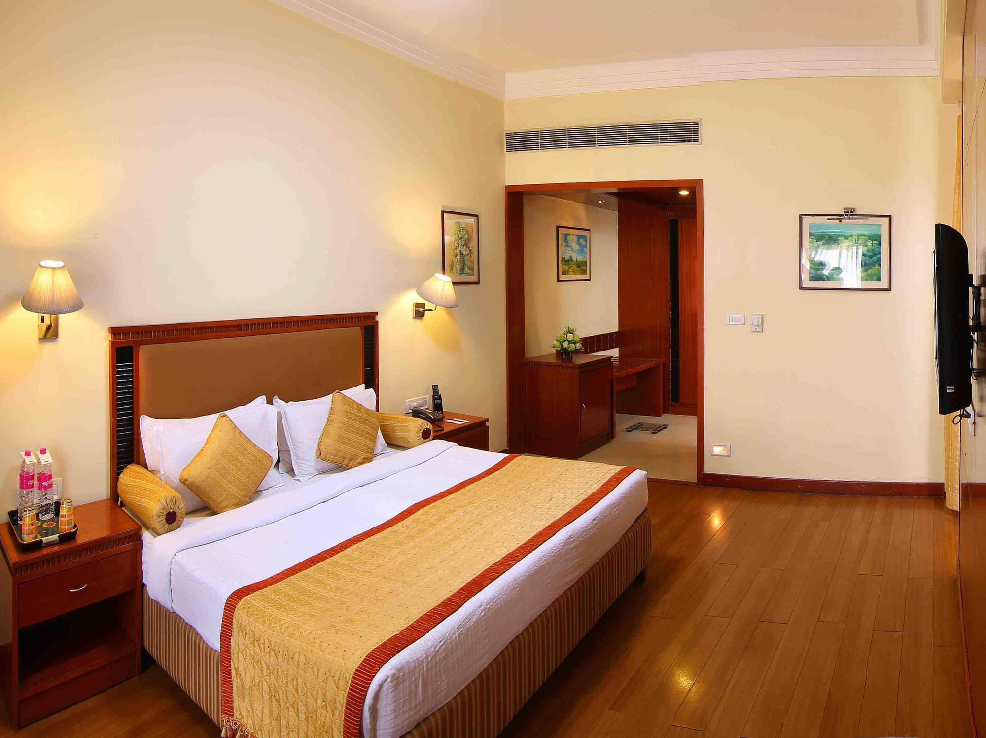 Hotel Royal Court Madurai Esterno foto