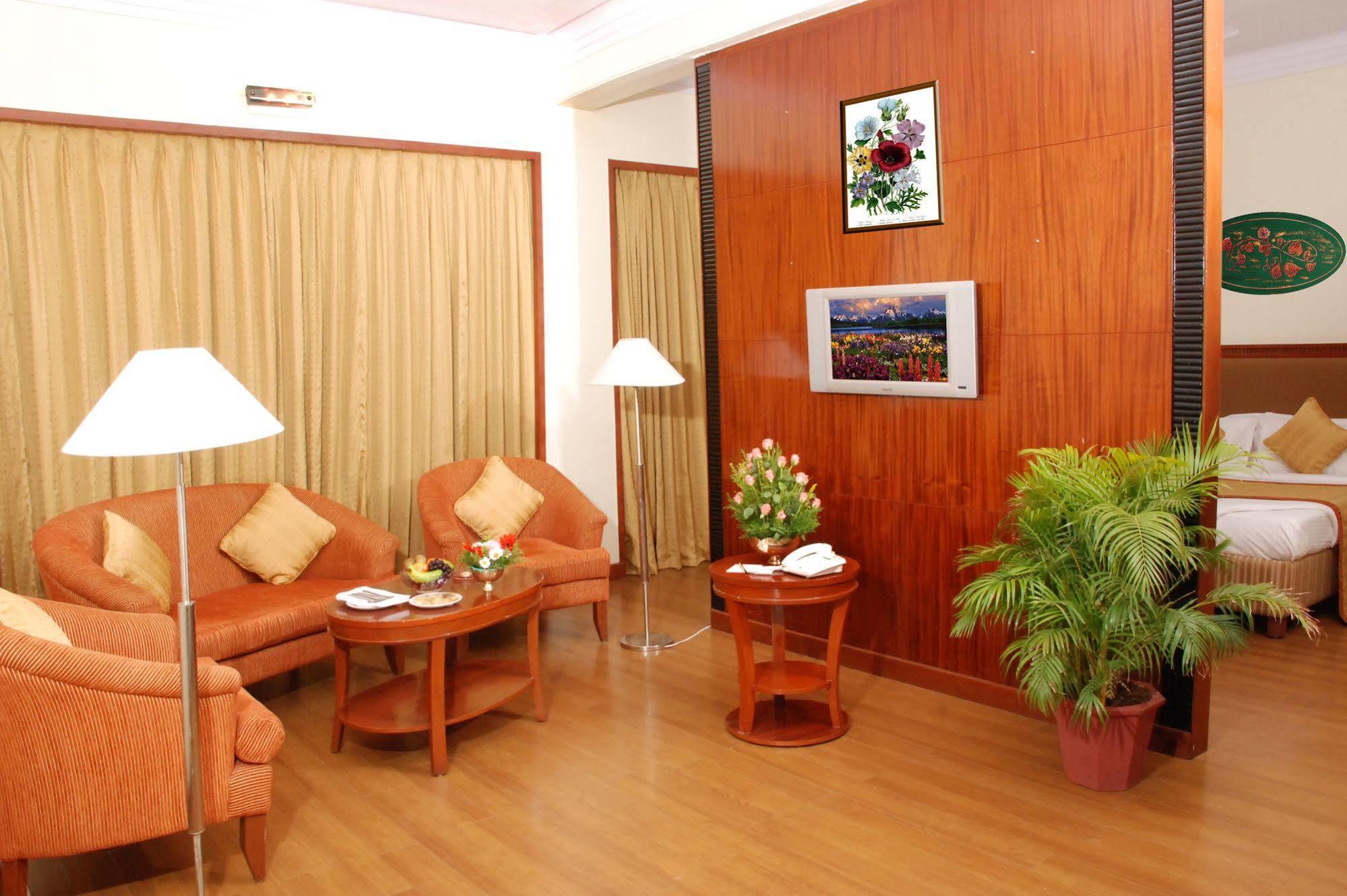 Hotel Royal Court Madurai Esterno foto