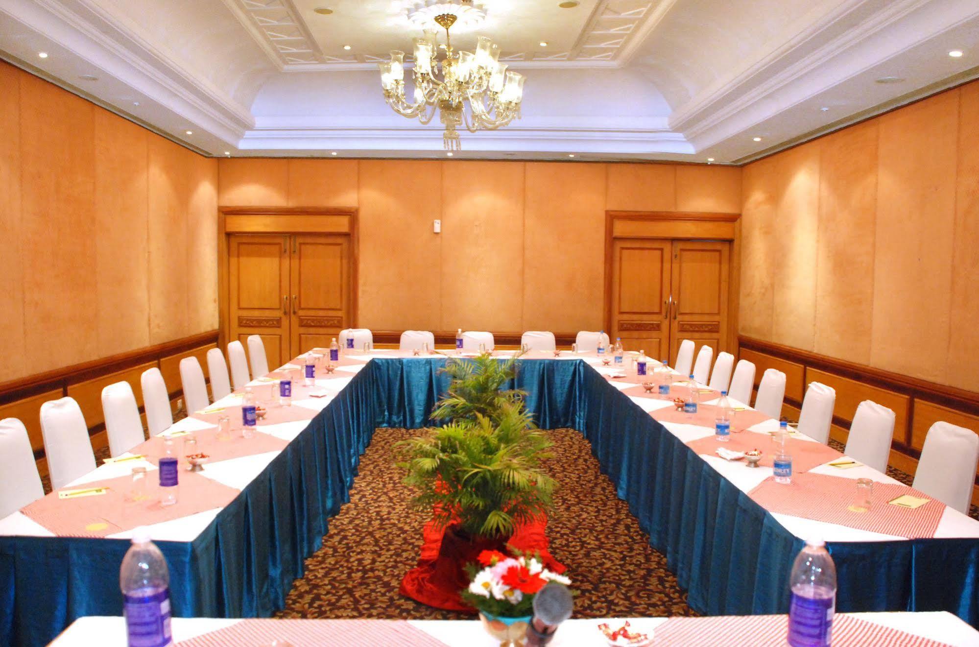 Hotel Royal Court Madurai Esterno foto