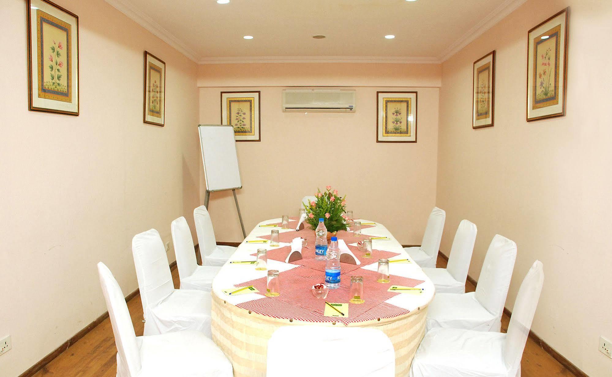 Hotel Royal Court Madurai Esterno foto