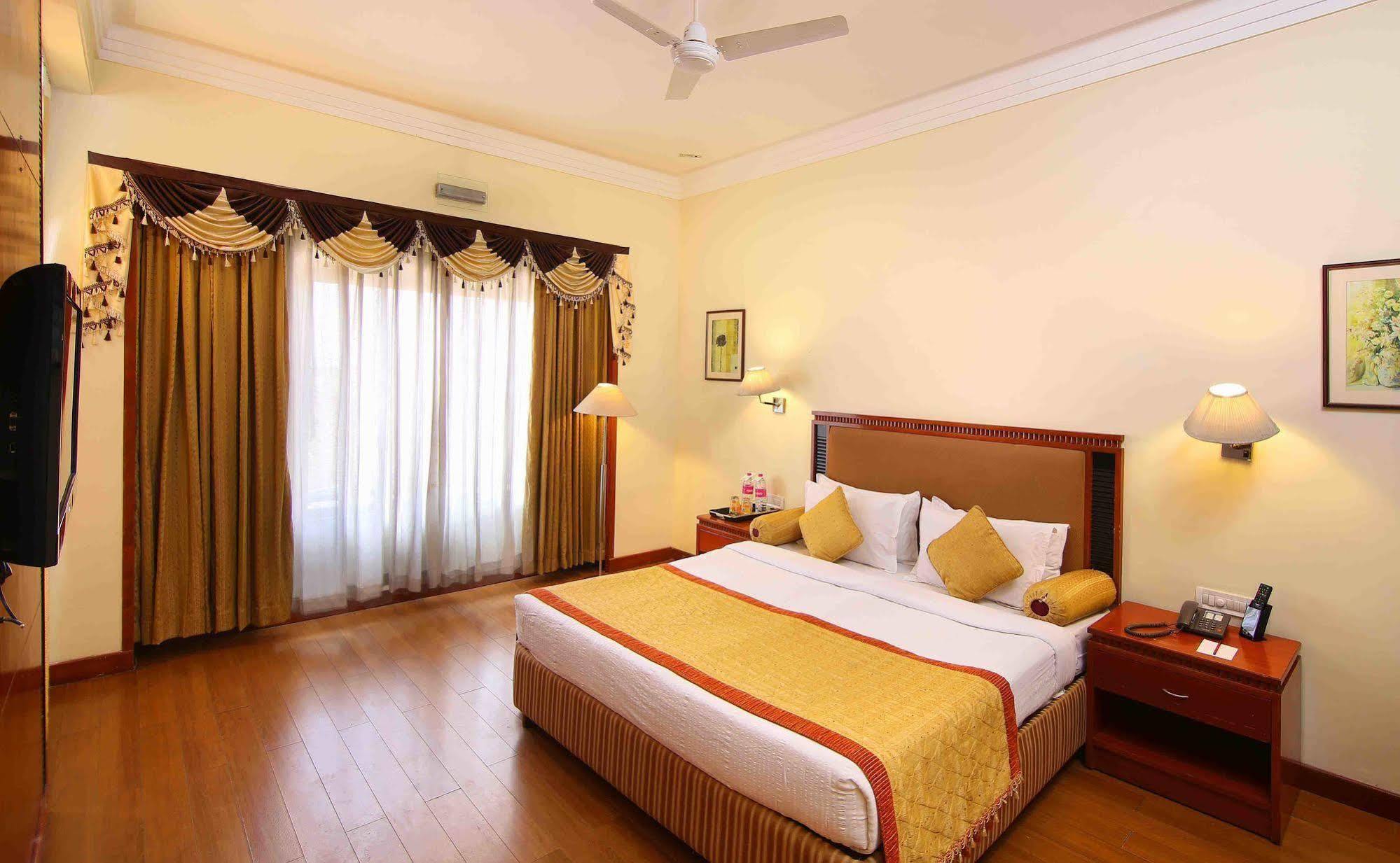 Hotel Royal Court Madurai Esterno foto