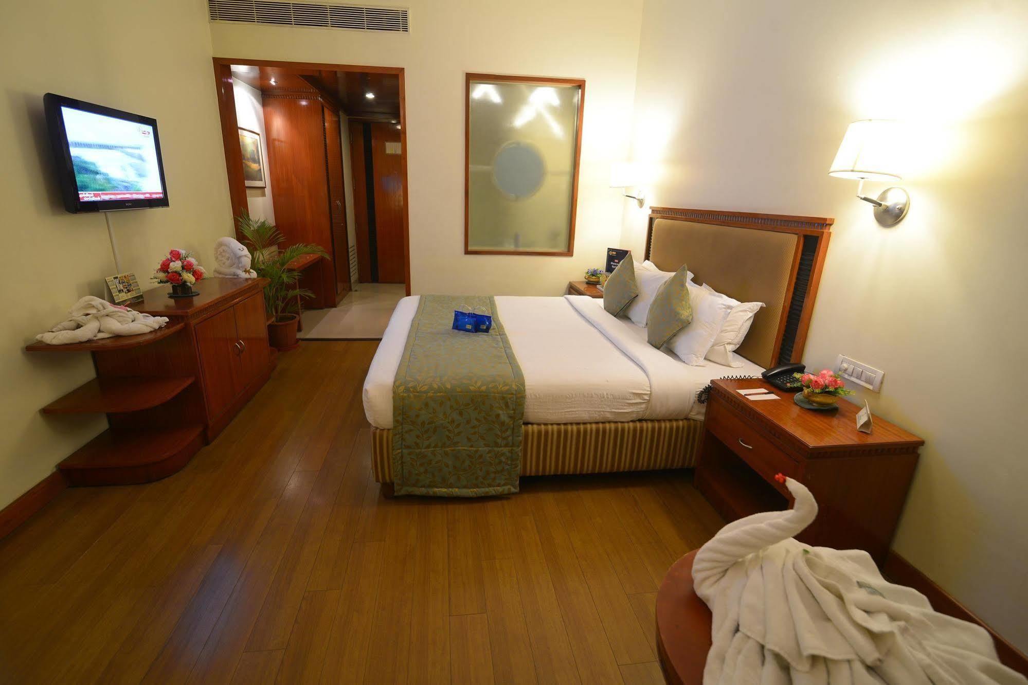 Hotel Royal Court Madurai Esterno foto