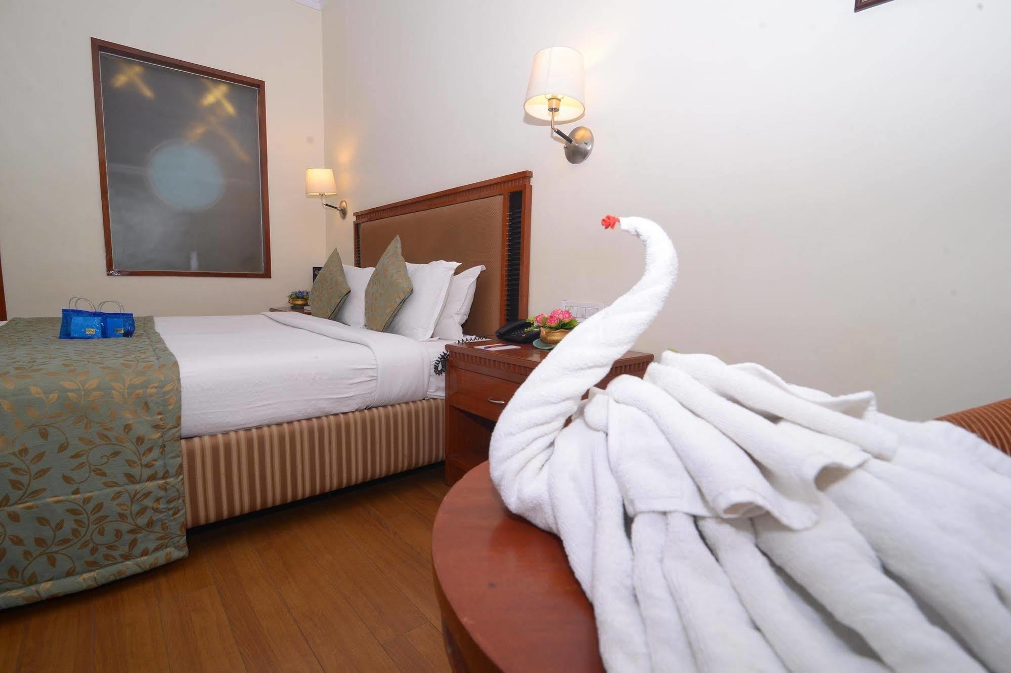 Hotel Royal Court Madurai Esterno foto