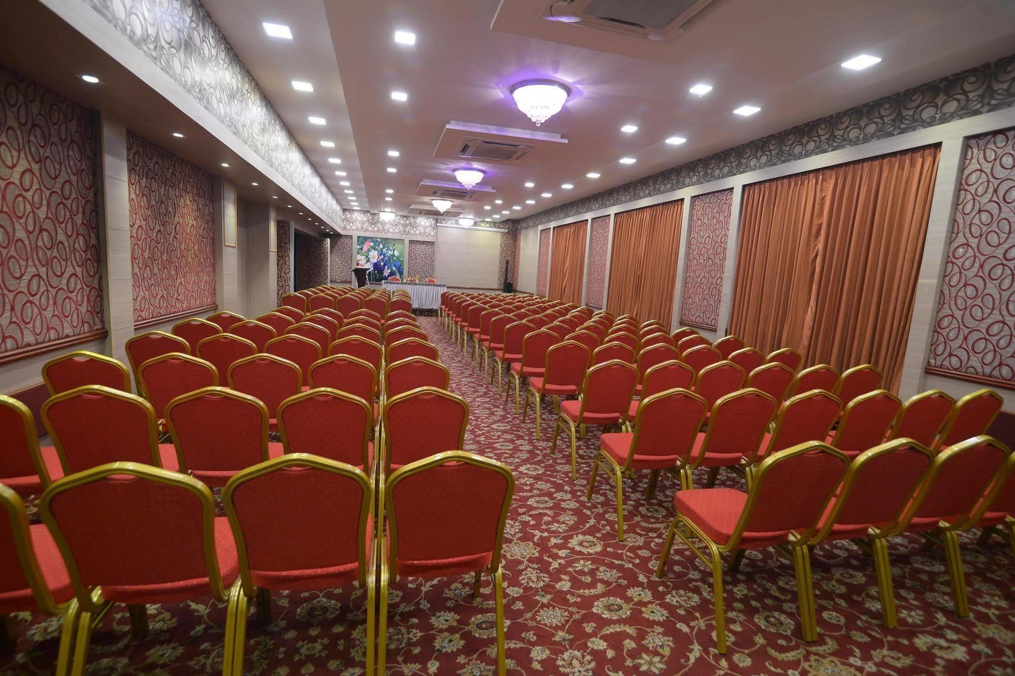 Hotel Royal Court Madurai Esterno foto