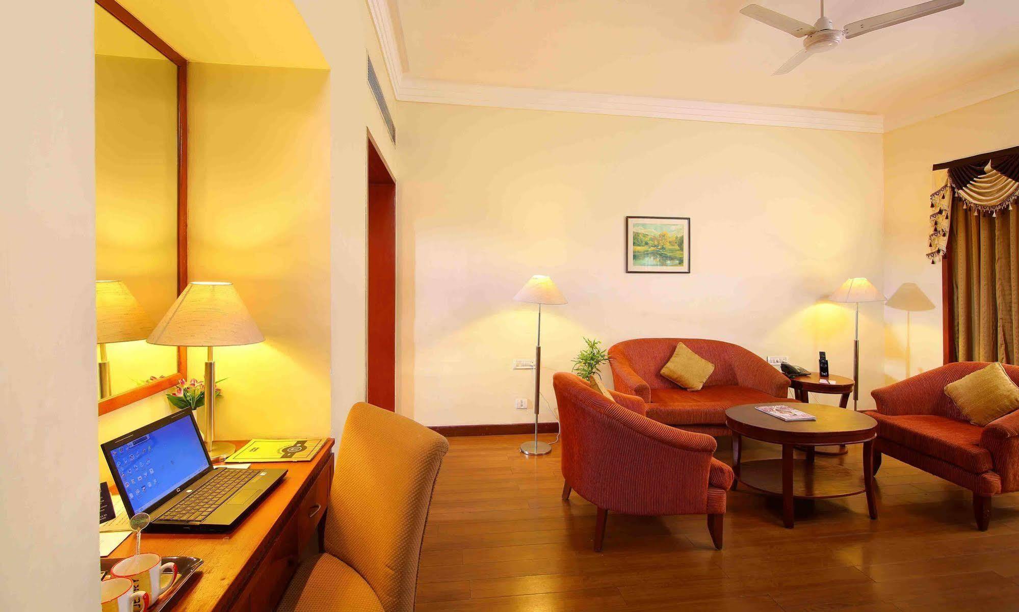 Hotel Royal Court Madurai Esterno foto